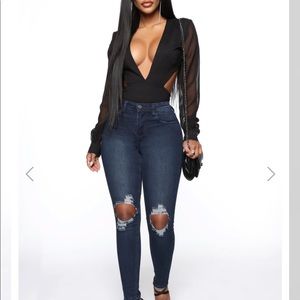 FASHION NOVA WALK OF FAME ANKLE JEANS